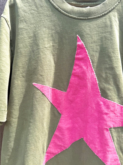 Green and pink star tee (L/XL)