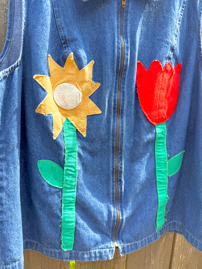 Flower zip up vest (L)